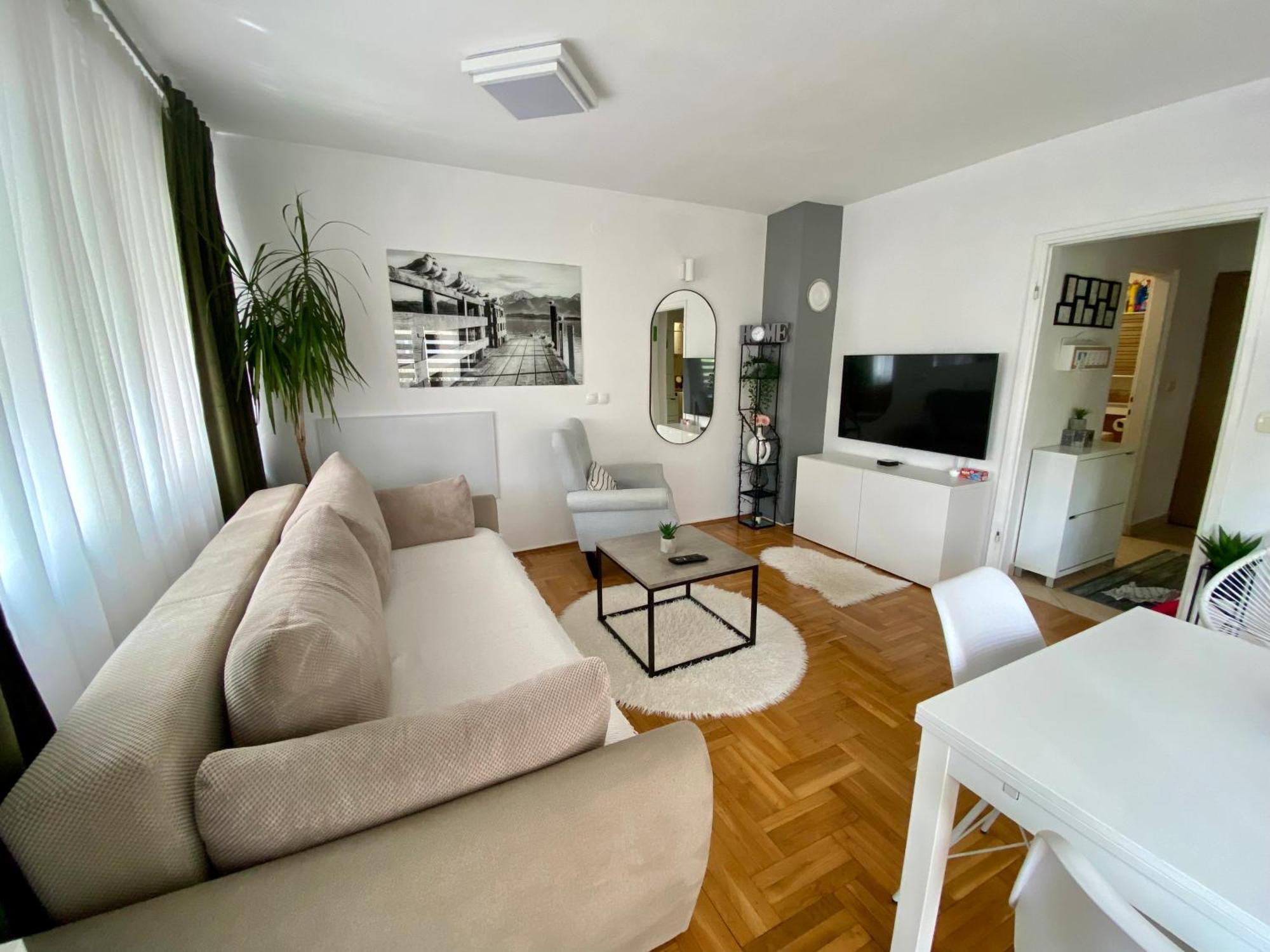 Miriam Apartment *